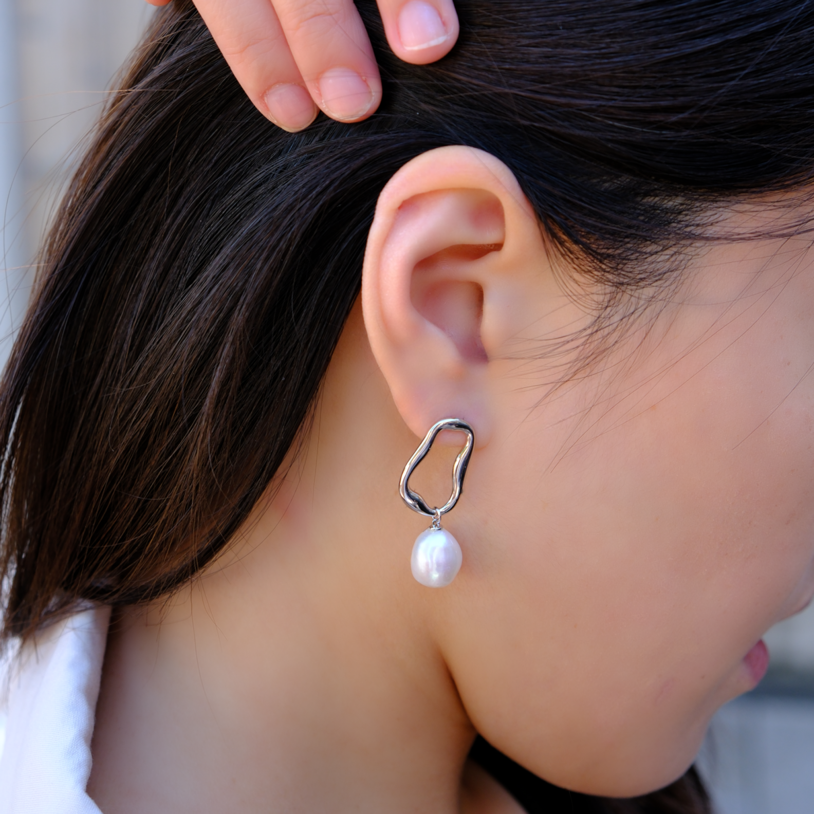 Baroque Pearl Drop Earrings