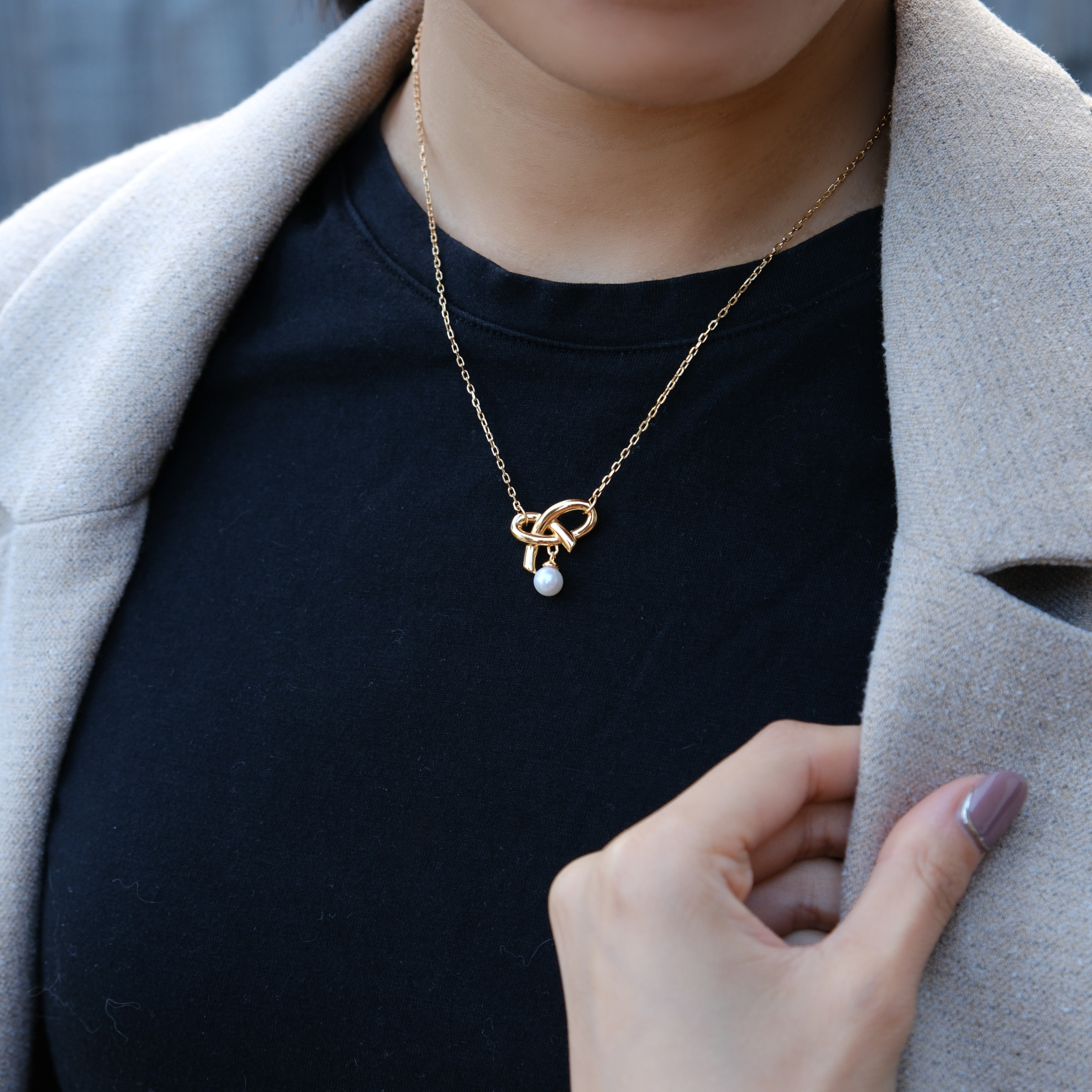 Knot Pendant Necklace
